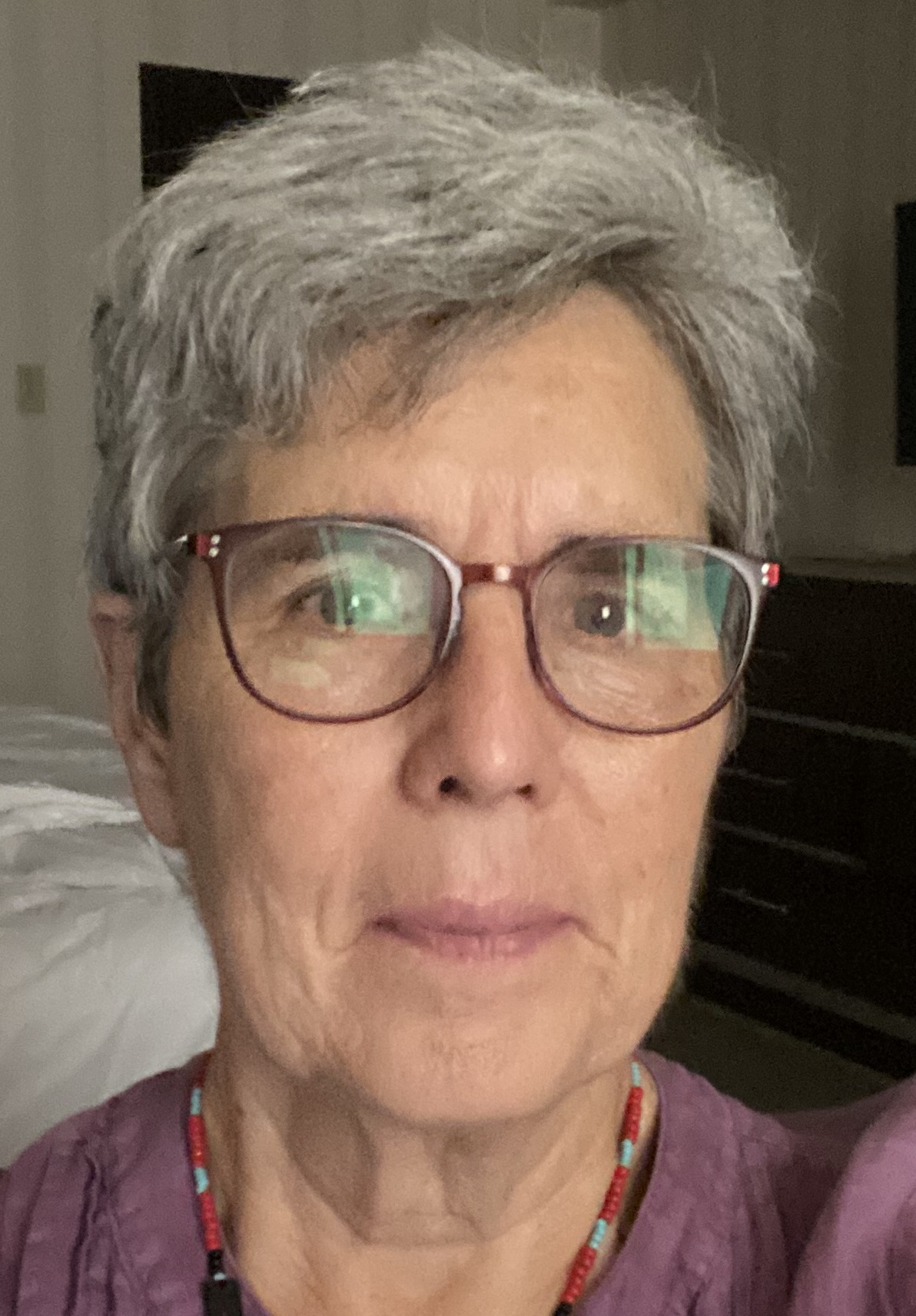 2022-Demi Headshot-cropped